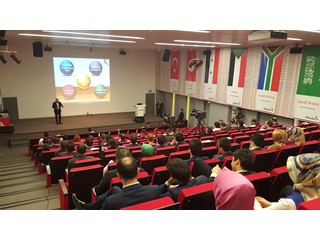 ÇMD Başkanımız Metin Tarakçı, Albaraka Türk Katılım Bankası "Dijital Dönüşüm Konferansı" nda, Çağrı Merkezi Sektörünün Geleceğini Anlattı!